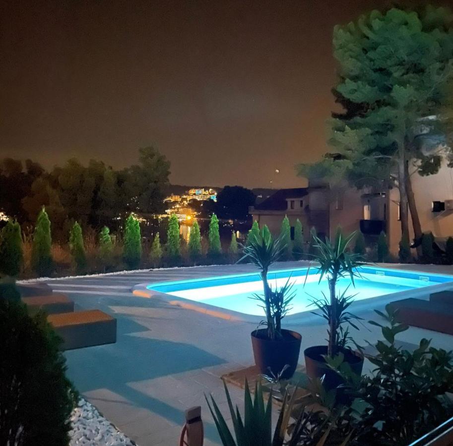 טרוגיר A&A Apartments By The Sea מראה חיצוני תמונה